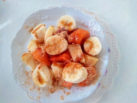 きなこまみれのフルーツサラダ